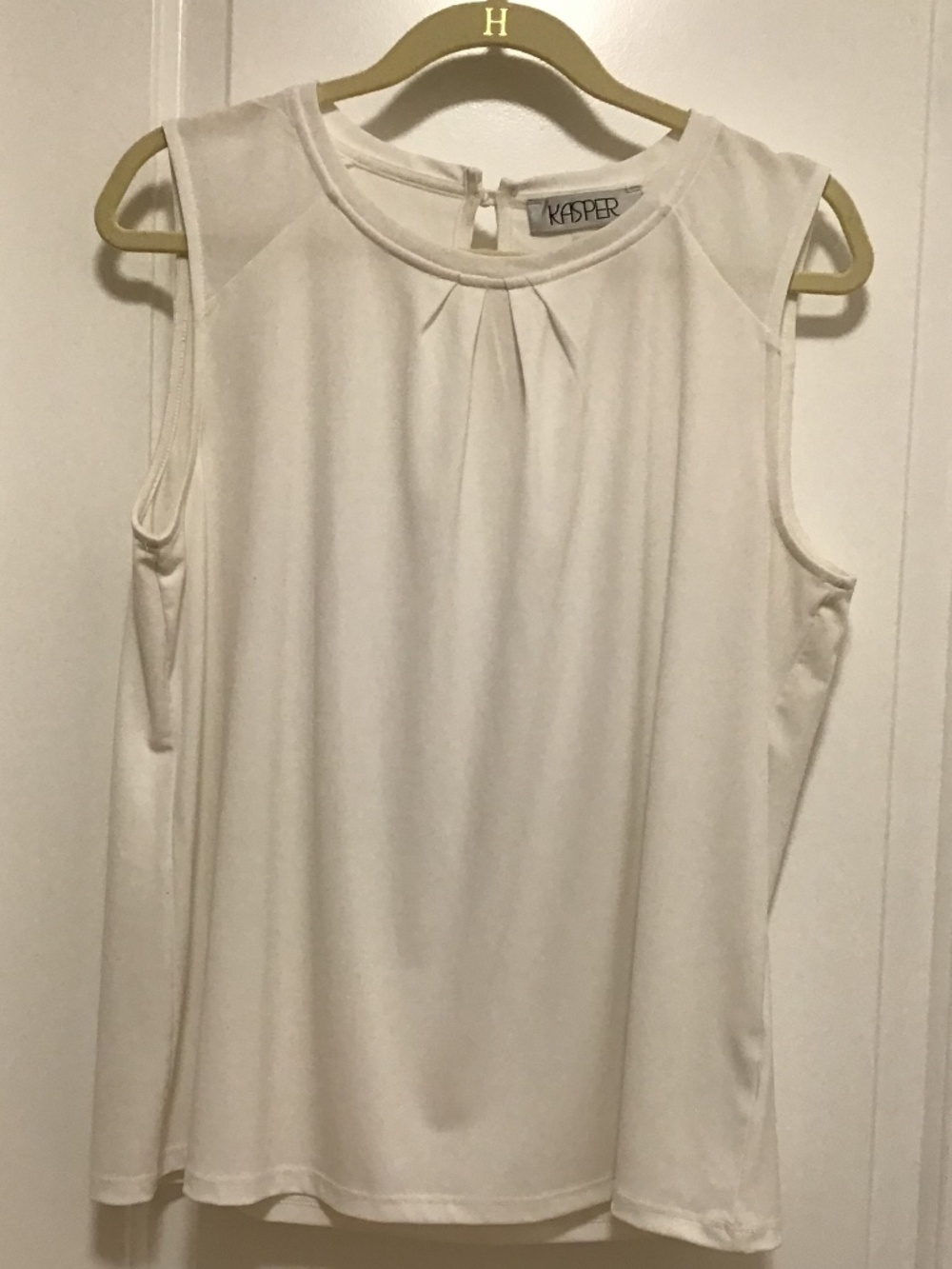 Kasper White Sleeveless Blouse - Size L